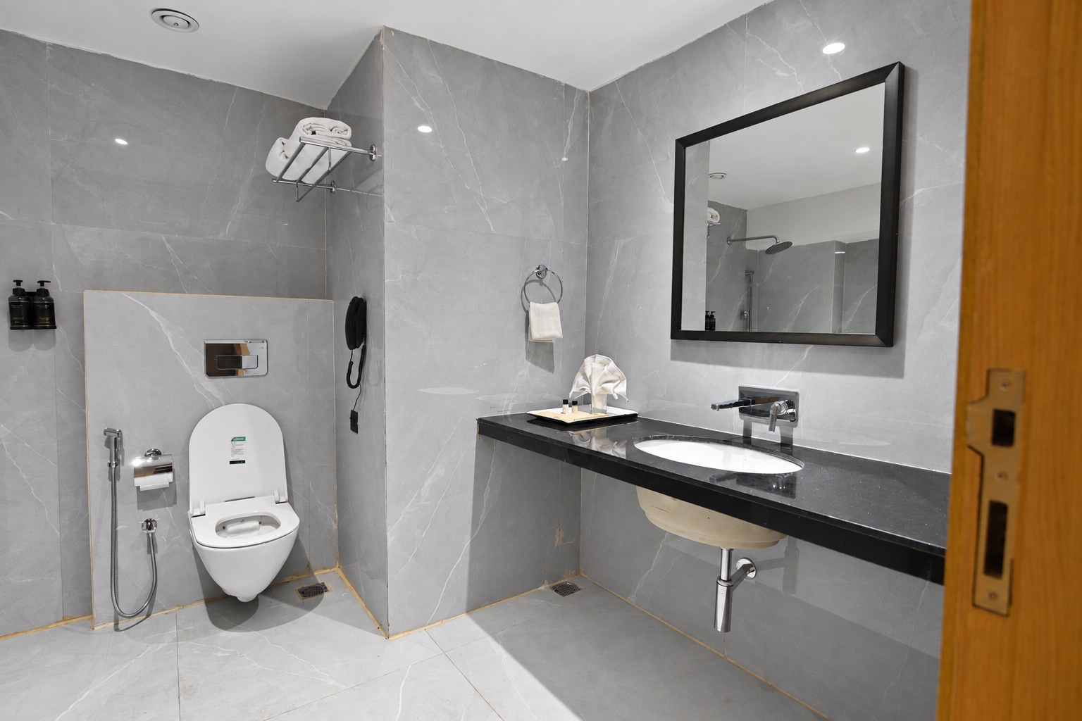 Royal Suites — 