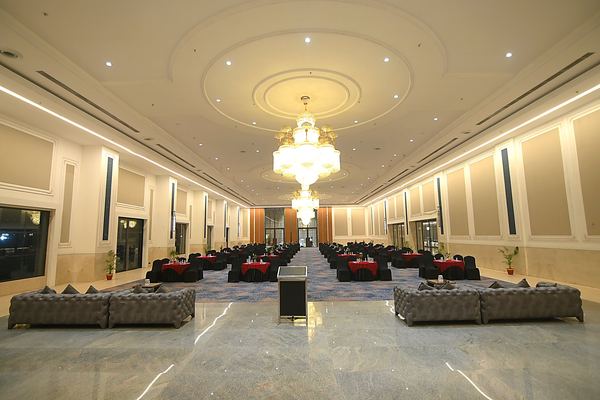 Hotel Trinity Grand
