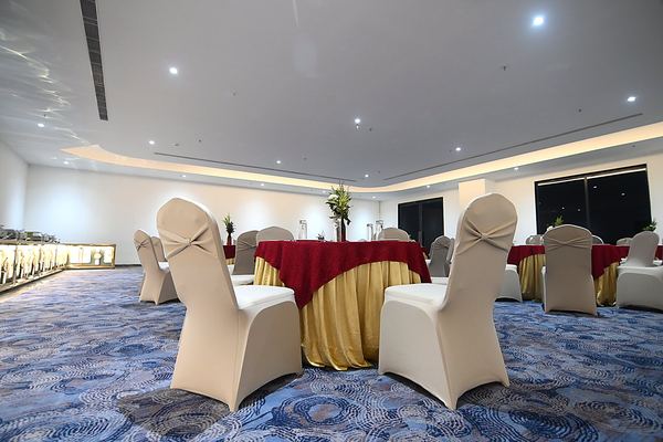 Hotel Trinity Grand