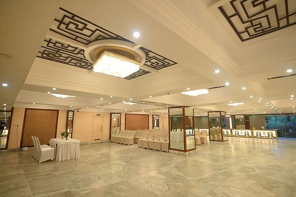 Hotel Trinity Grand
